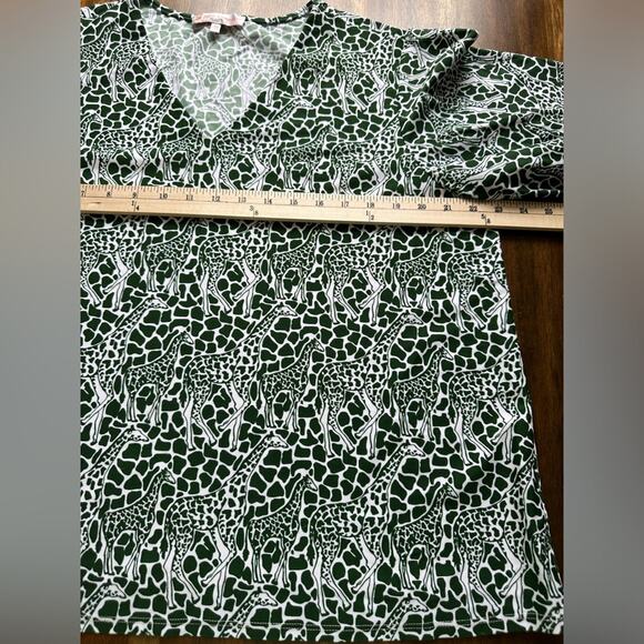 Jude Connally Green and White Giraffe Print Fly Away Sleeve Size XL EUC - Picture 6 of 7